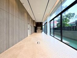 Opera Estate (D15), Terrace #559215891